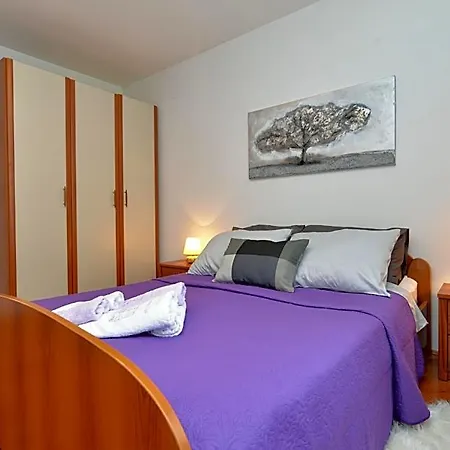742 Hotel